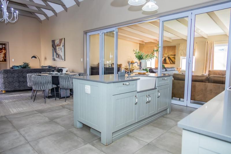 4 Bedroom Property for Sale in Kingswood Golf Estate Western Cape